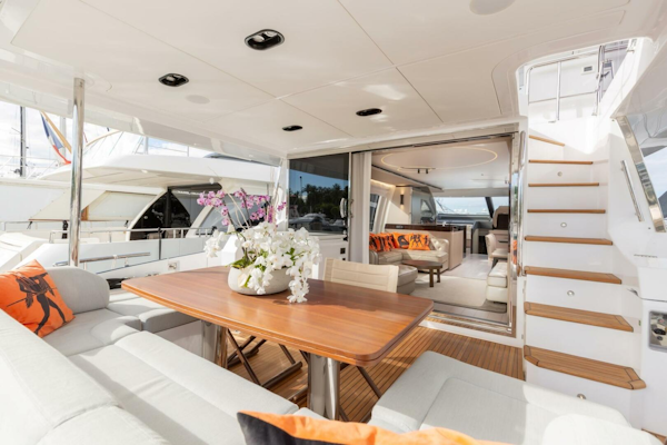 Azimut-72 Flybridge 2020-Solstice Cannes-France-3968836