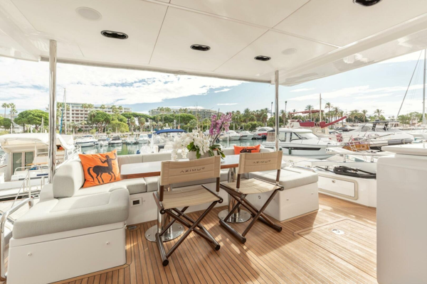 Azimut-72 Flybridge 2020-Solstice Cannes-France-3968841