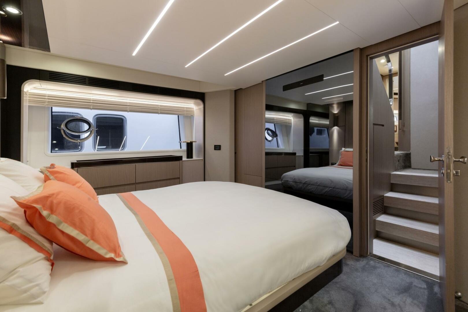 Azimut-72 Flybridge 2020-Solstice Cannes-France-3968904 | Thumbnail