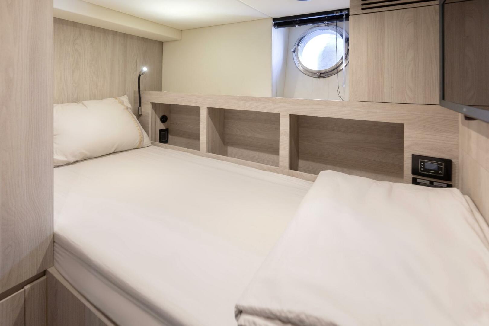 Azimut-72 Flybridge 2020-Solstice Cannes-France-3968891 | Thumbnail