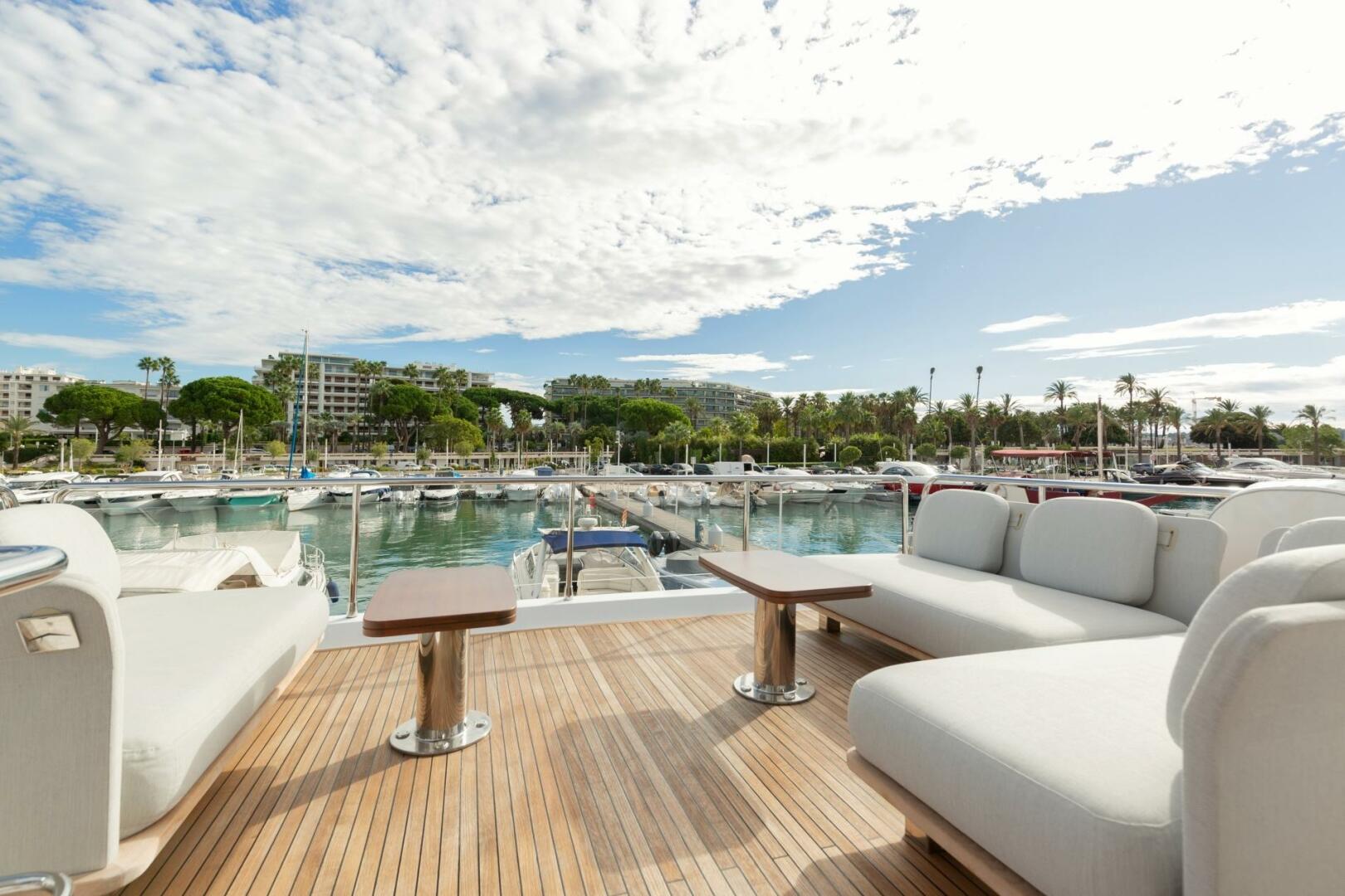 Azimut-72 Flybridge 2020-Solstice Cannes-France-3968851 | Thumbnail