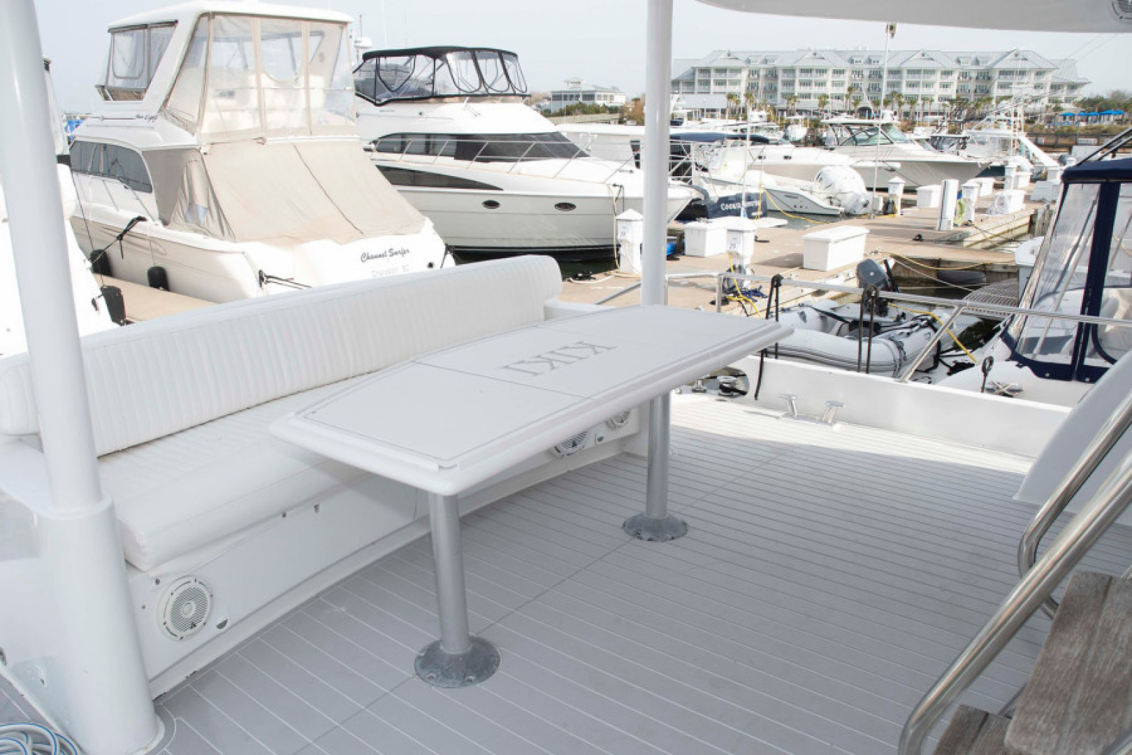 Monte Fino-65 Flybridge 1996-KIKI Mount Pleasant-South Carolina-United States-Aft Deck Seating-3599314 | Thumbnail