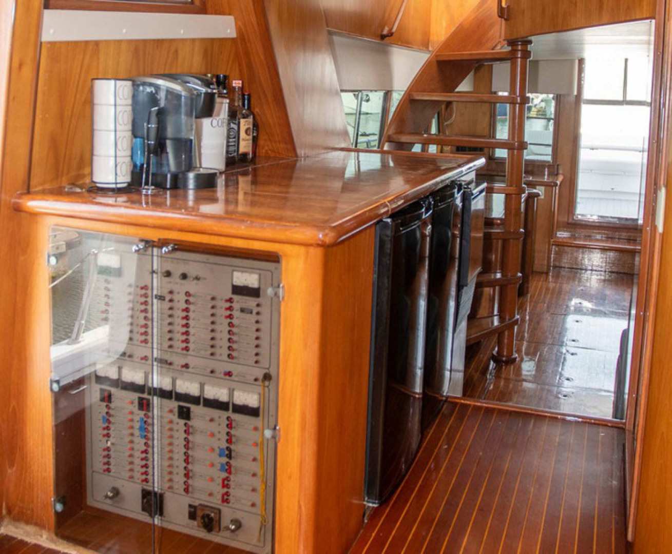 Monte Fino-65 Flybridge 1996-KIKI Mount Pleasant-South Carolina-United States-Galley Wet Bar and Electrical Panel-3599231 | Thumbnail