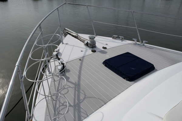 Monte Fino-65 Flybridge 1996-KIKI Mount Pleasant-South Carolina-United States-Foredeck-3599279