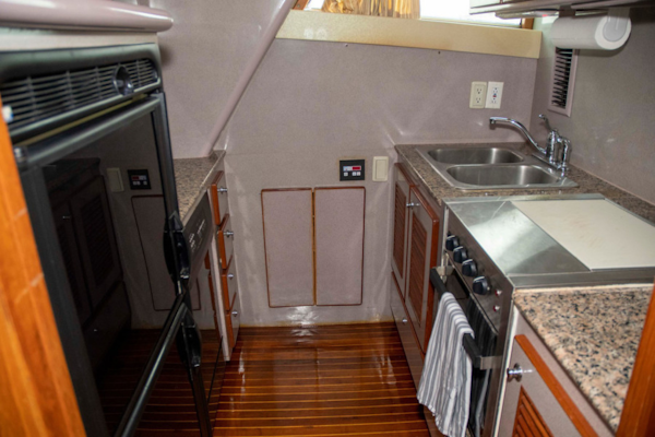 Monte Fino-65 Flybridge 1996-KIKI Mount Pleasant-South Carolina-United States-Granite Counter Tops-3599224