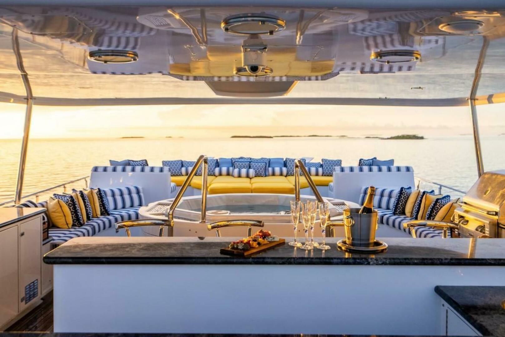 Christensen-Tri-deck Motoryacht 1995-GRADE I Fort Lauderdale-Florida-United States-SUNDECK HOT TUB-5569543 | Thumbnail