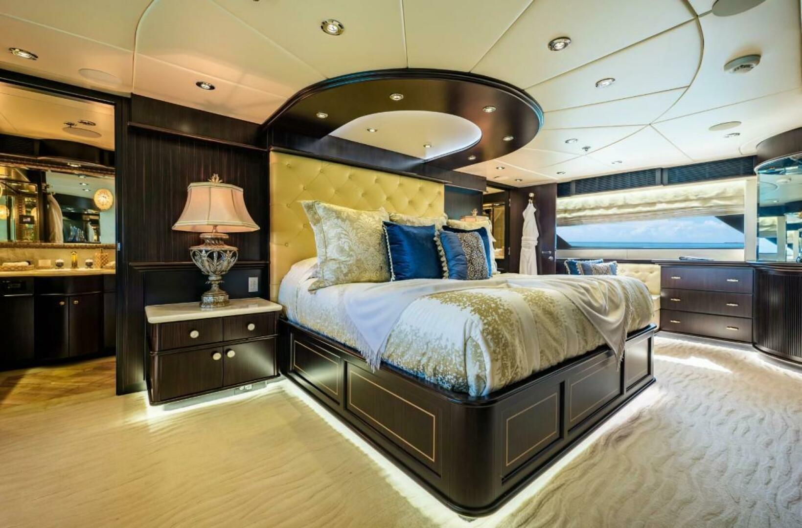 Christensen-Tri-deck Motoryacht 1995-GRADE I Fort Lauderdale-Florida-United States-MASTER SUITE-5569489 | Thumbnail