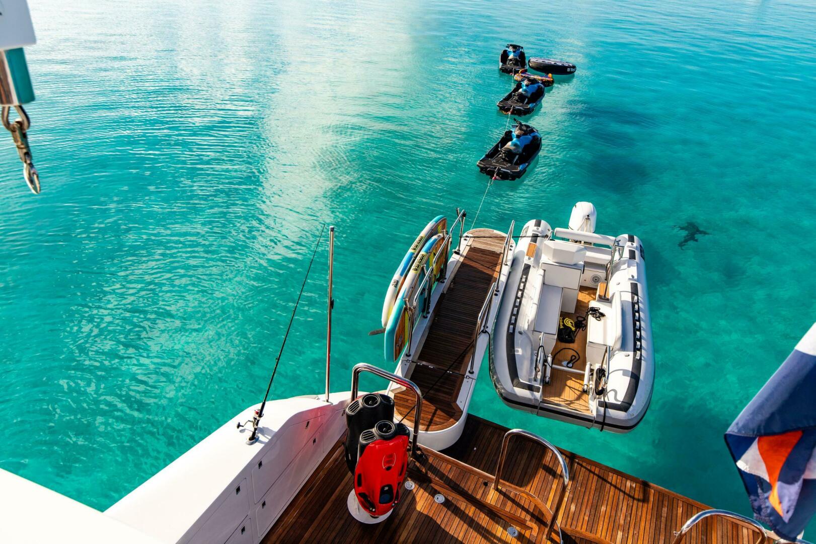 Christensen-Tri-deck Motoryacht 1995-GRADE I Fort Lauderdale-Florida-United States-SWIM PLATFORM-5569552 | Thumbnail