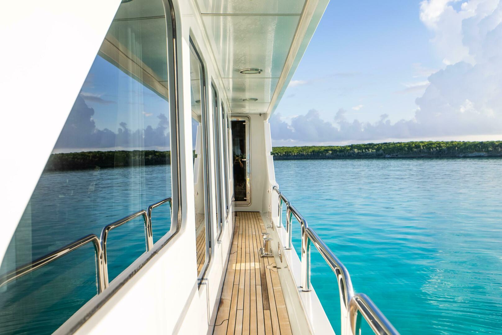 Christensen-Tri-deck Motoryacht 1995-GRADE I Fort Lauderdale-Florida-United States-BOW-5569550 | Thumbnail