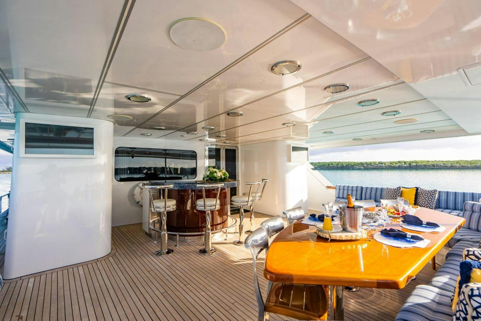 Christensen-Tri-deck Motoryacht 1995-GRADE I Central-Virgin Islands (US)-AFT DECK-3606215