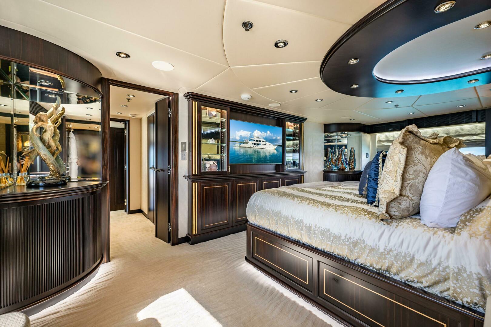 Christensen-Tri-deck Motoryacht 1995-GRADE I Fort Lauderdale-Florida-United States-MASTER SUITE-5569490 | Thumbnail
