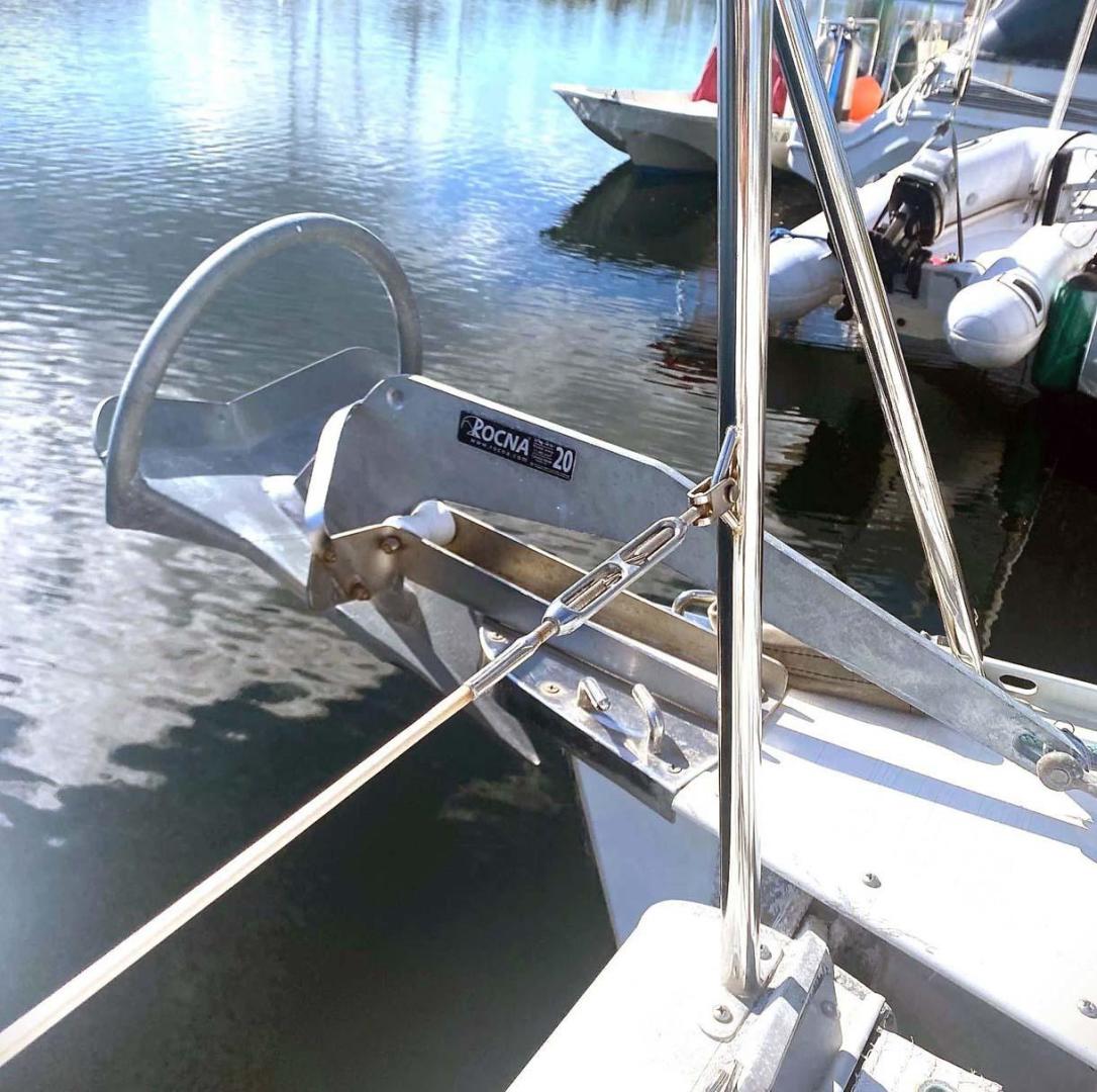 PDQ-36 LRC 1996-Forever Young II Tavernier-Florida-United States-Anchor and Roller-3603565 | Thumbnail