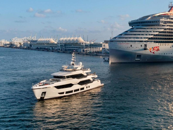 Gulf Craft-Majesty 120 2022-Rocket One Naples-Italy-3614892