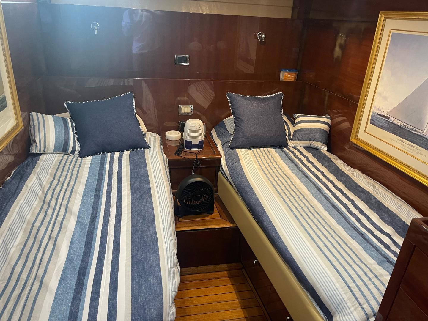 Savannah-Express Motor Yacht 2008-Beacon Stuart-Florida-United States-3631159 | Thumbnail