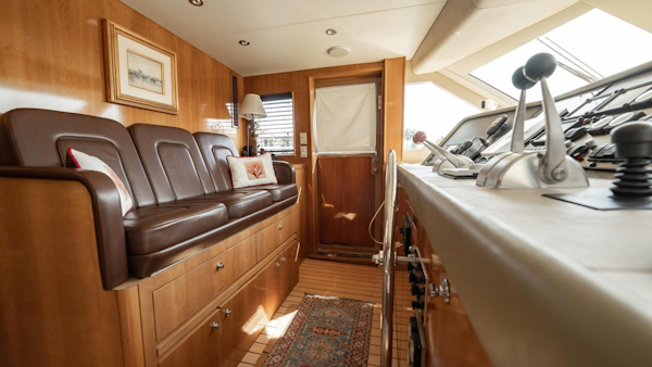 Hatteras-75 Cockpit Motor Yacht 2001-CRISTINA Coral Gables-Florida-United States-3631949