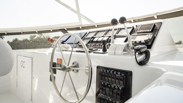 Hatteras-75 Cockpit Motor Yacht 2001-CRISTINA Coral Gables-Florida-United States-3632027