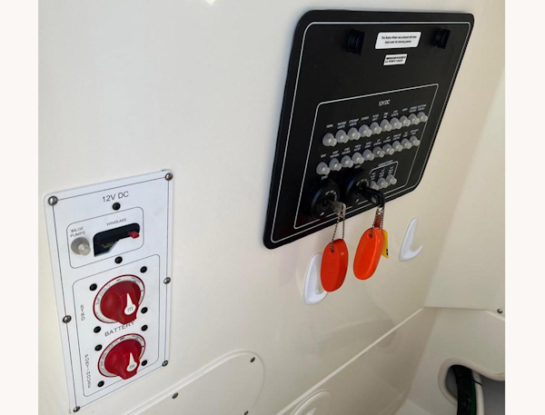 Boston Whaler-250 Outrage 2017 -Apollo Beach-Florida-United States-3644684