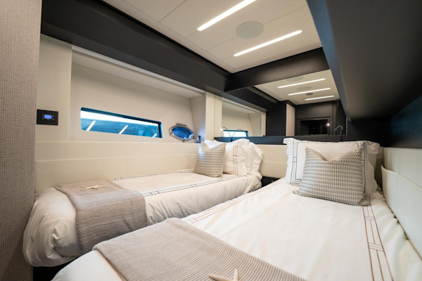 Pershing-8X 2021 -Fort Lauderdale-Florida-United States-3668156