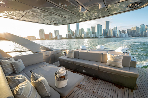 Pershing-8X 2021 -Fort Lauderdale-Florida-United States-3668143