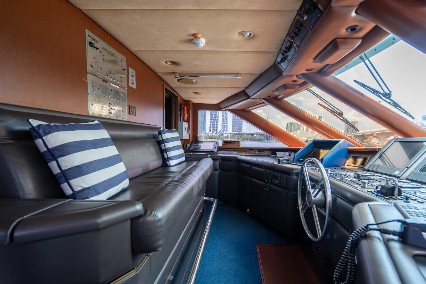 Broward 1989-QUANTUM Miami-Florida-United States-PILOTHOUSE-3675733 | Thumbnail