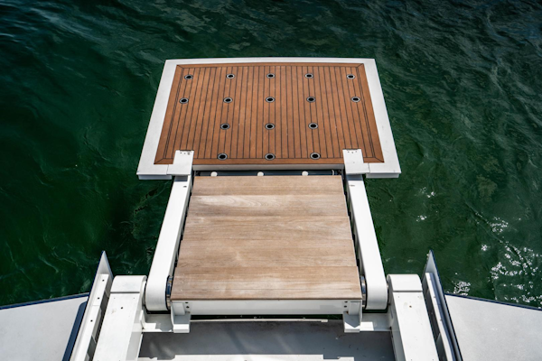 Broward 1989-QUANTUM Miami-Florida-United States-SWIM PLATFORM-3675744