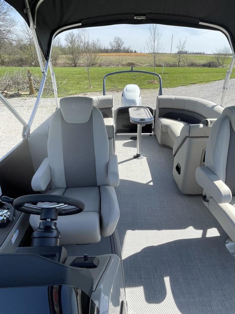Premier-250 Solaris 2021 -Perry-Missouri-United States-3676570 | Thumbnail