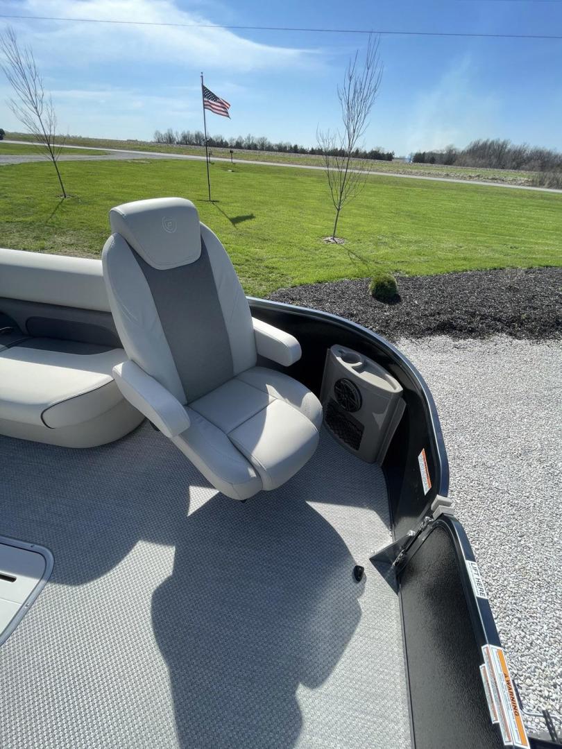 Premier-250 Solaris 2021 -Perry-Missouri-United States-3676550 | Thumbnail