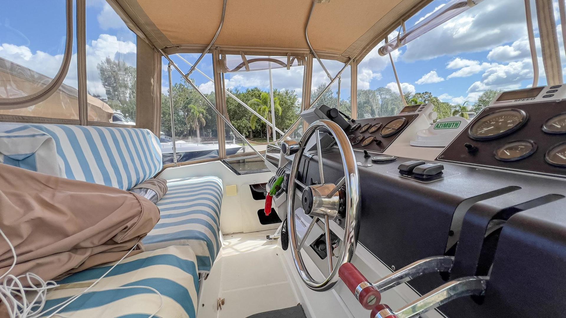 Carver-33 Flybridge Cruiser 1992-Blue Horizon Stuart-Florida-United States-3704597 | Thumbnail