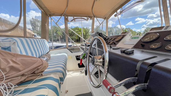 Carver-33 Flybridge Cruiser 1992-Blue Horizon Stuart-Florida-United States-3704597