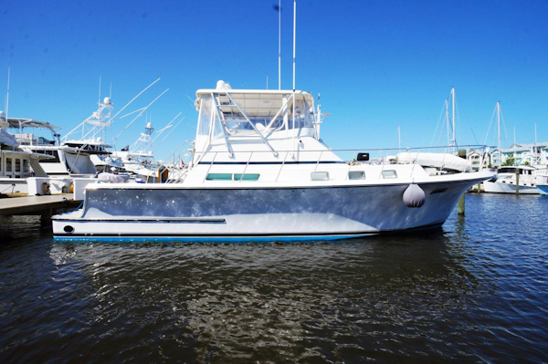 Albin-45 Command Bridge 2002-KAOS Stuart-Florida-United States-3681805