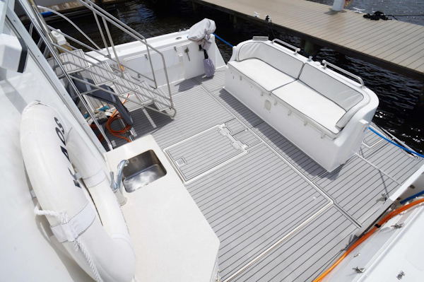 Albin-45 Command Bridge 2002-KAOS Stuart-Florida-United States-3681814
