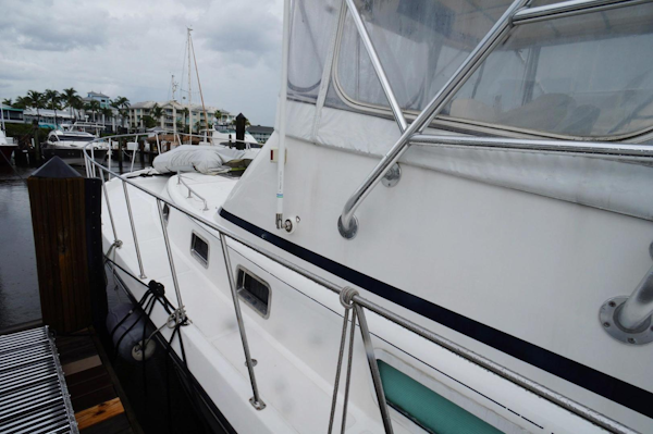 Albin-45 Command Bridge 2002-KAOS Stuart-Florida-United States-3681808
