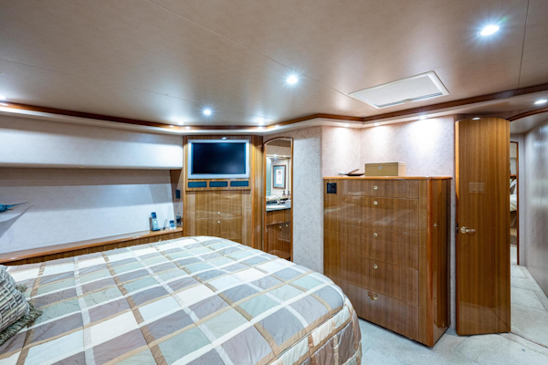 Viking-74 Convertible 2005-Reel Estate Boca Raton-Florida-United States-Master Stateroom-3698187