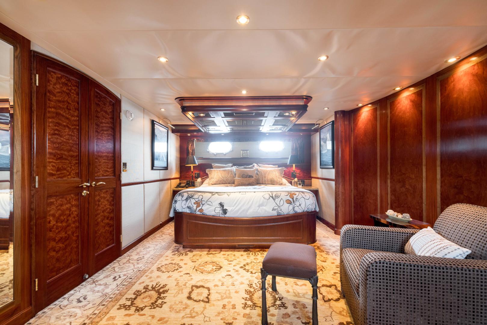 Crescent 2000-REPOSADO Vancouver-British Columbia-Canada-LOWER DECK MASTER STATEROOM-3698847 | Thumbnail