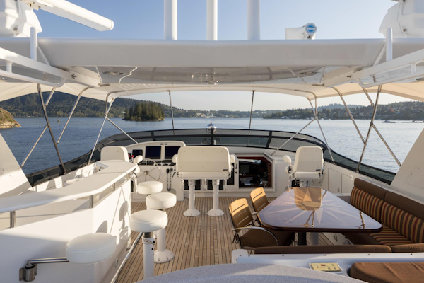 Crescent 2000-REPOSADO Vancouver-British Columbia-Canada-SUN DECK-3698859