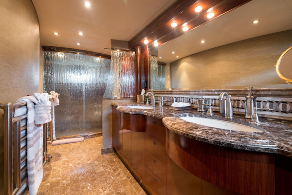 Crescent 2000-REPOSADO Vancouver-British Columbia-Canada-LOWER DECK MASTER ENSUITE-3698849