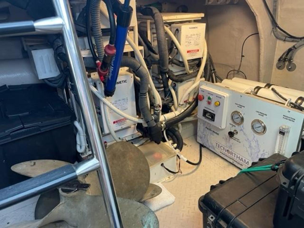 Sea Ray-540 Cockpit Motor Yacht 2001-Its Time III Indiantown-Florida-United States-3699342