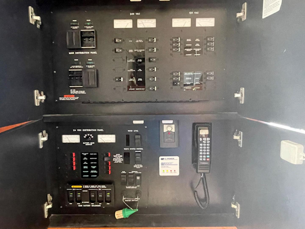 Sea Ray-540 Cockpit Motor Yacht 2001-Its Time III Indiantown-Florida-United States-3699299