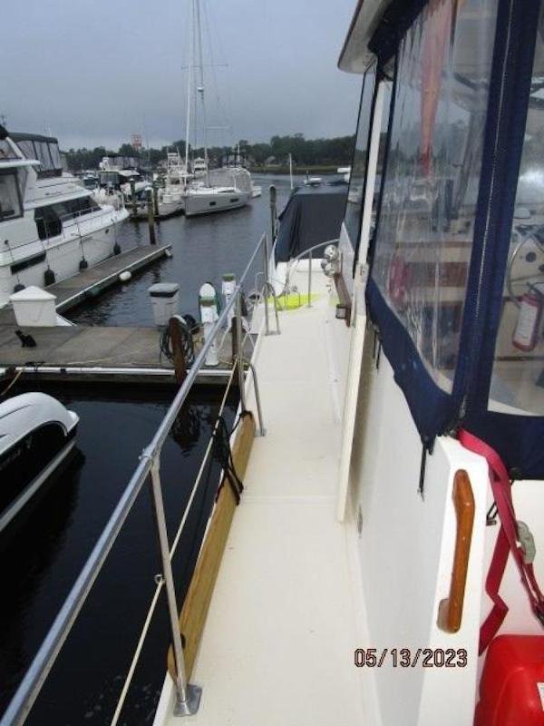 Kadey-Krogen-36 Manatee 1986-Eltinar Waterford-New York-United States-36 Kadey-Krogen port side deck2-3706716