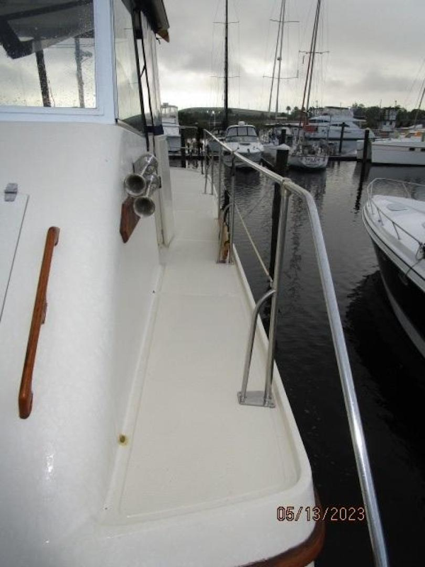 Kadey-Krogen-36 Manatee 1986-Eltinar Waterford-New York-United States-36 Kadey-Krogen port side deck1-3706715