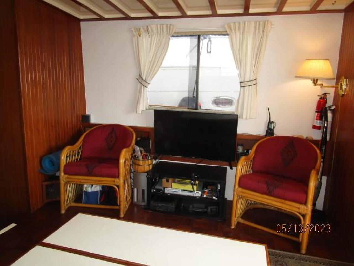 Kadey-Krogen-36 Manatee 1986-Eltinar Waterford-New York-United States-36 Kadey Krogen salon starboard-3706722 | Thumbnail
