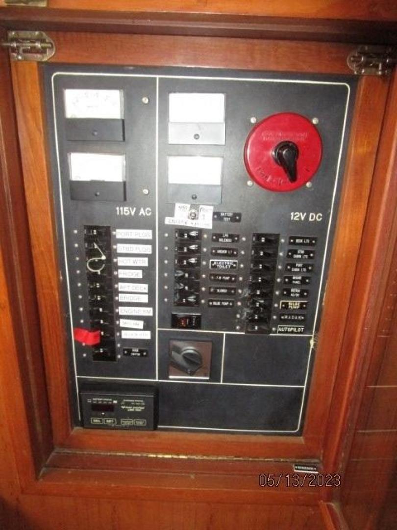 Kadey-Krogen-36 Manatee 1986-Eltinar Waterford-New York-United States-36 Kadey-Krogen electrical panel-3706693 | Thumbnail