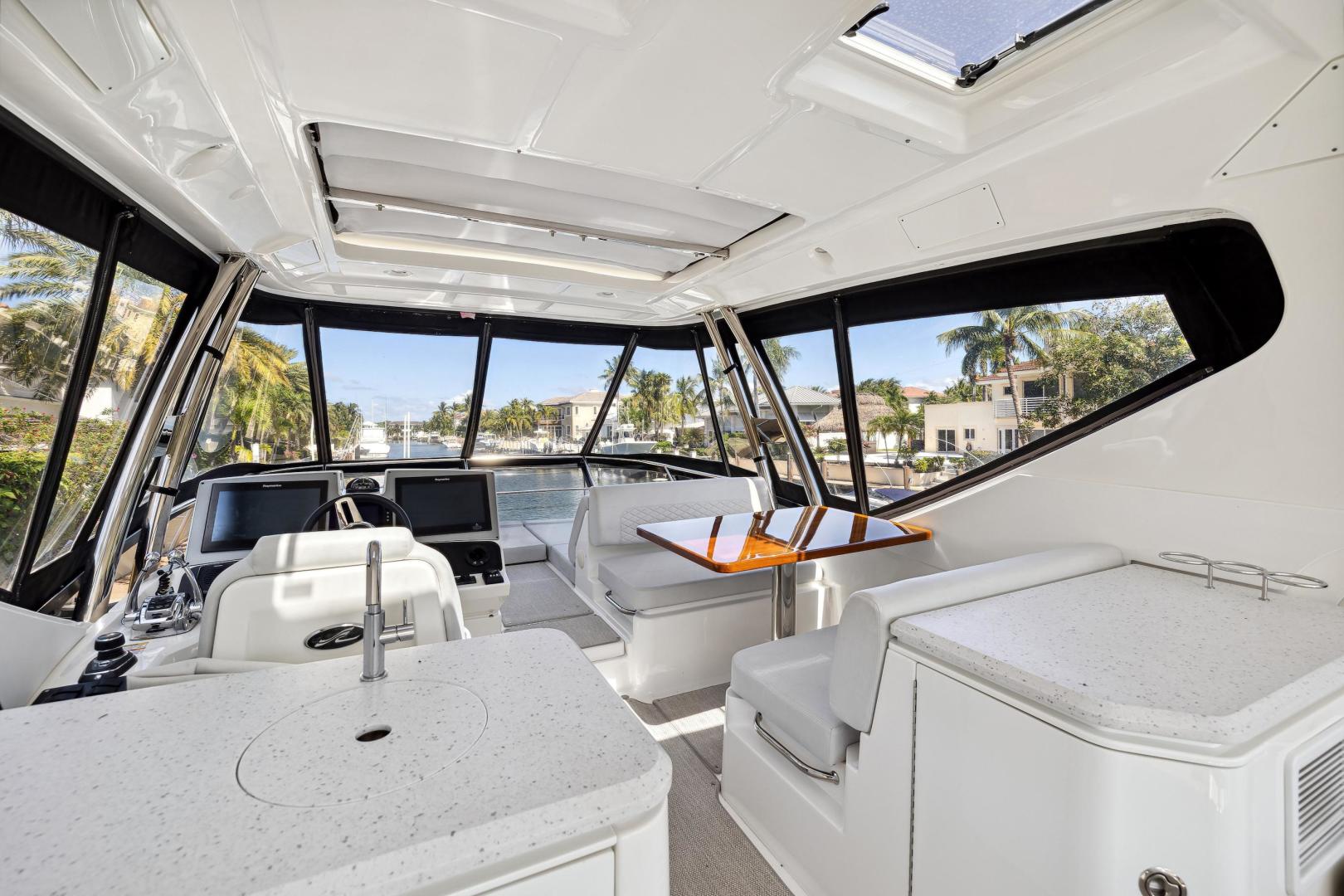 Sea Ray-L590 Fly 2018 -Lighthouse Point-Florida-United States-3710302 | Thumbnail