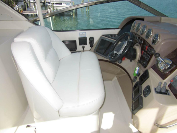 Carver-560 Voyager 2006-MINNOW Treasure Island-Florida-United States-3727410