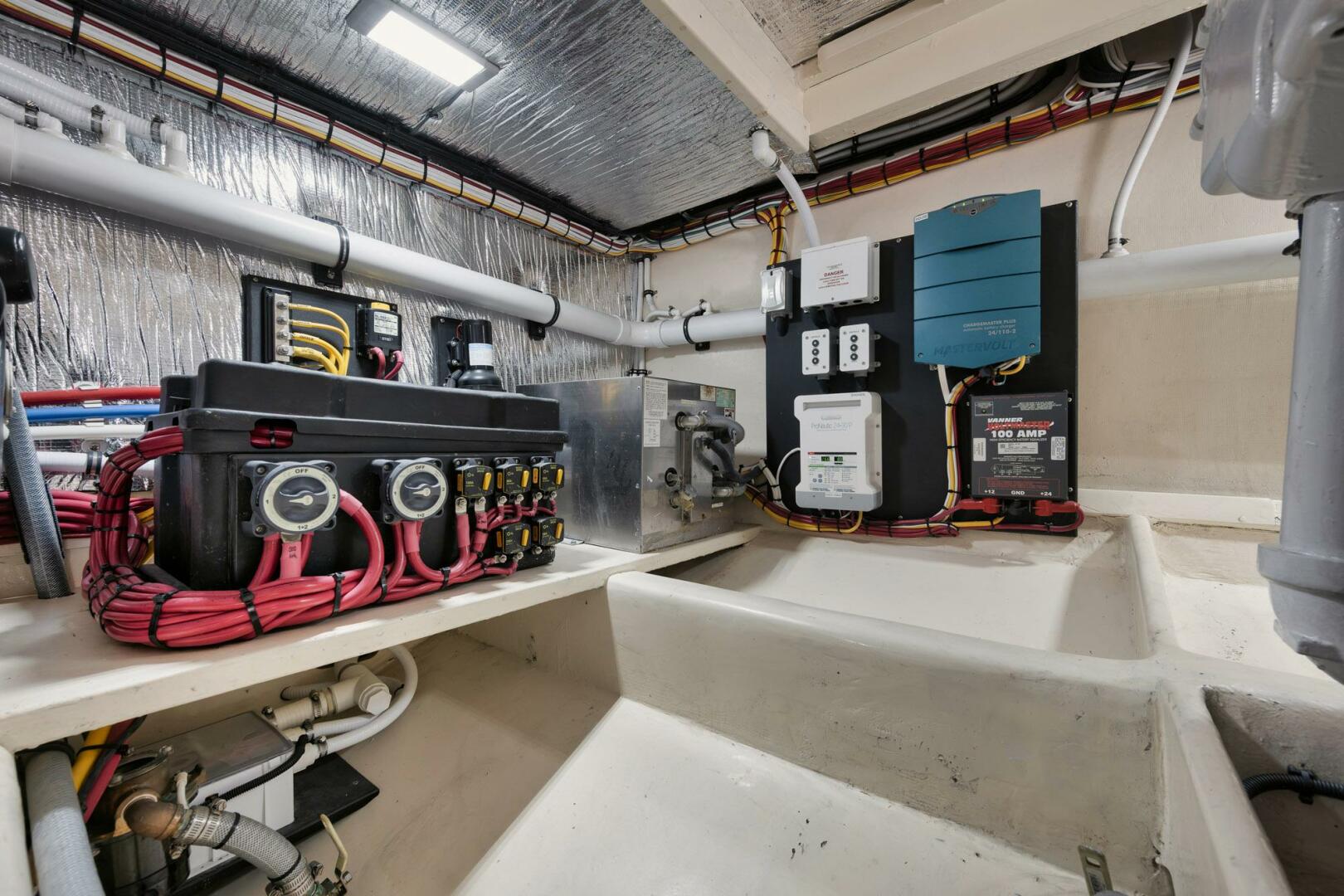 Blackwell-53 1994-Studio C New Smyrna Beach-Florida-United States-3732927 | Thumbnail