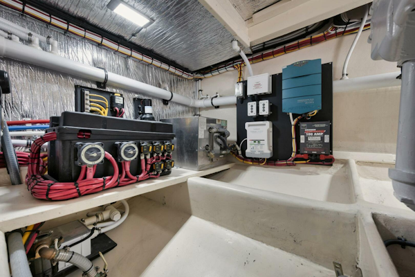 Blackwell-53 1994-Studio C New Smyrna Beach-Florida-United States-3732927