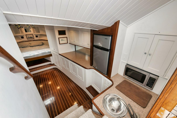Blackwell-53 1994-Studio C New Smyrna Beach-Florida-United States-3732851