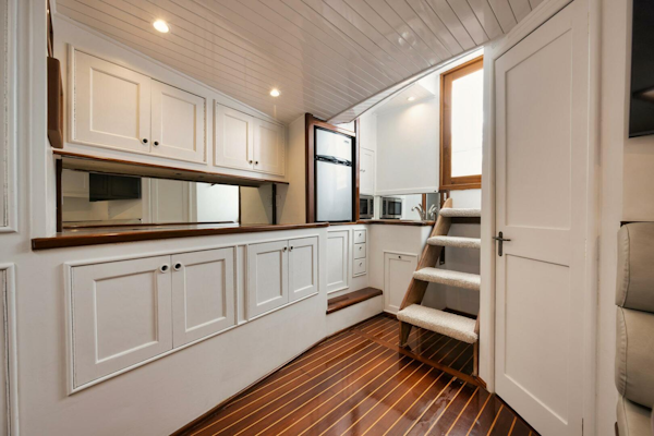 Blackwell-53 1994-Studio C New Smyrna Beach-Florida-United States-3732853