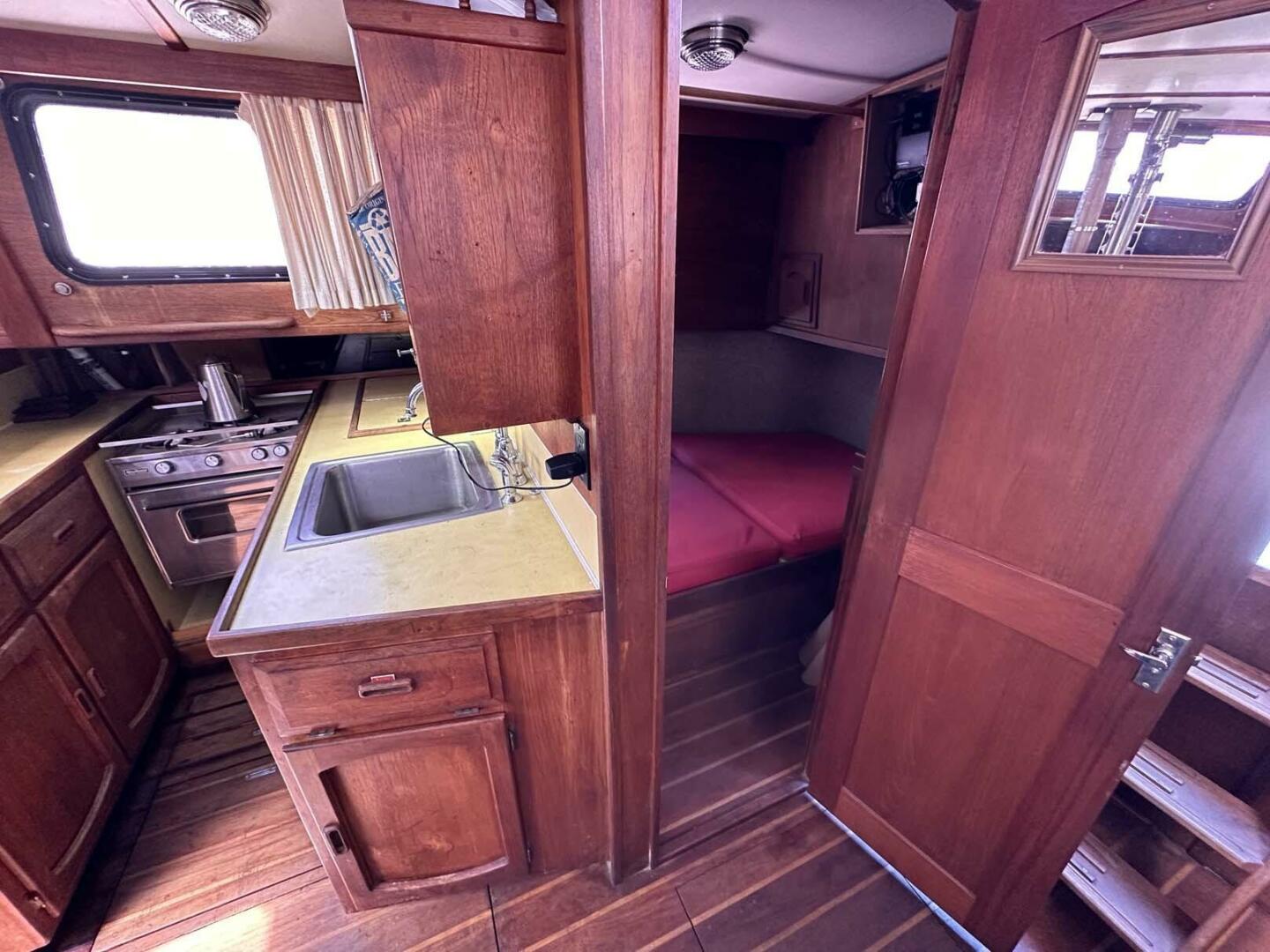Cooper-416 1981-Redcoat Sequim-Washington-United States-3735038 | Thumbnail