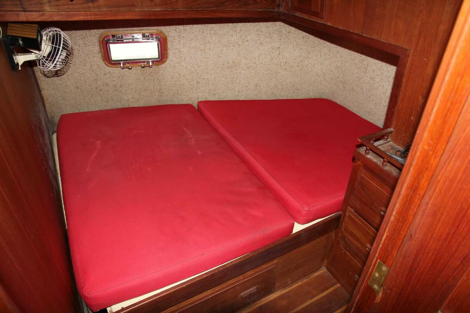 Cooper-416 1981-Redcoat Sequim-Washington-United States-3735035 | Thumbnail